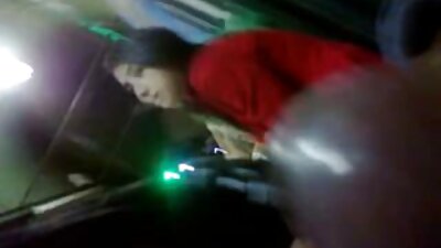 నా ఆత్మవిశ్వాసం మిల్ఫ్ ద్వారా పీలుస్తుంది, ఆమెకు పెద్ద పురుషాంగం ఇష్టం